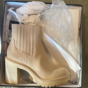 Caster H2O boots dolce vita